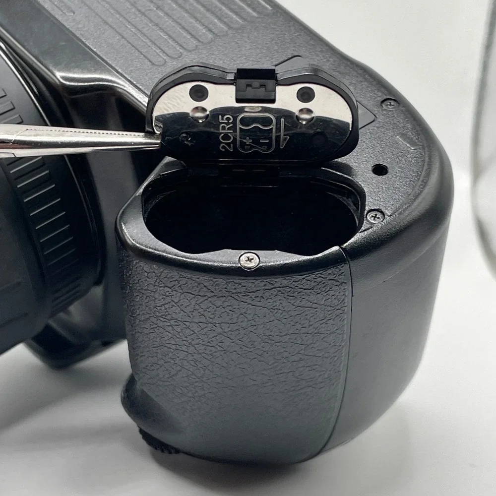 Minolta Maxxum 450si Panorama Date 35mm SLR Camera with 28-90mm Quantaray Lens